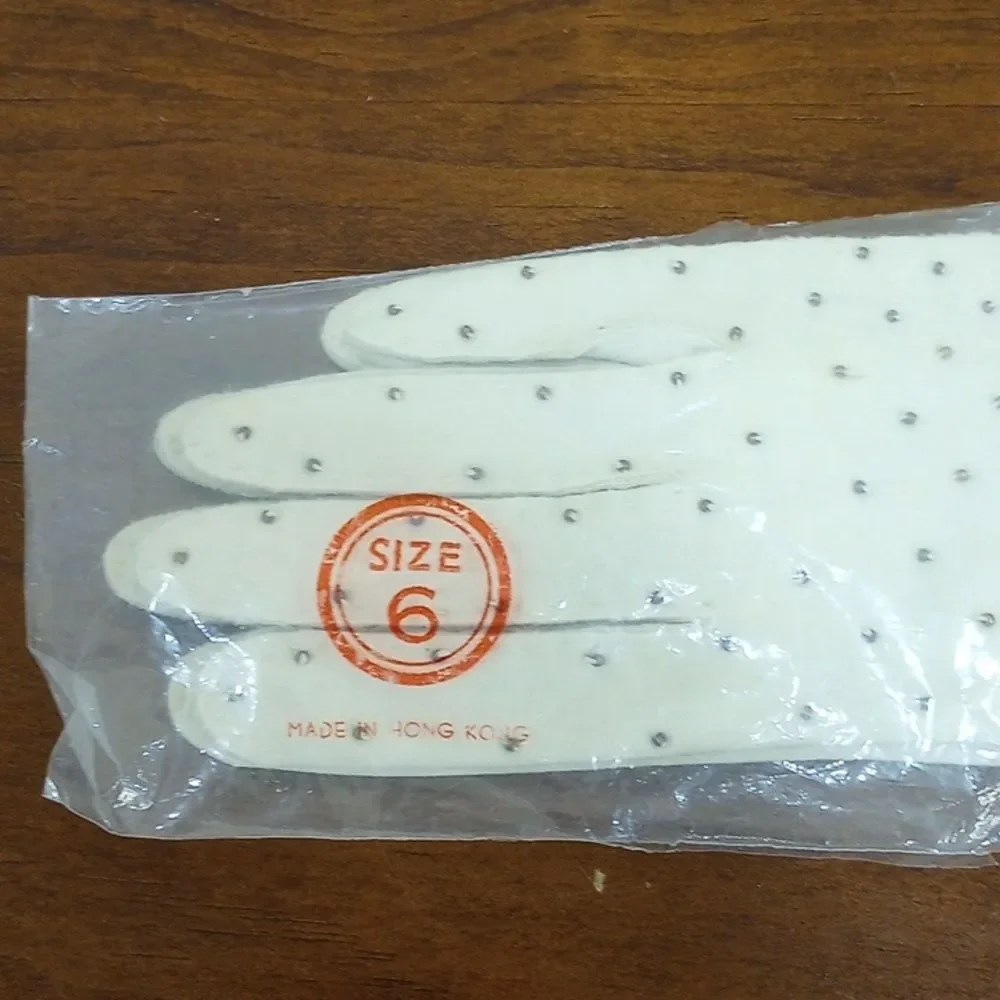 Beaded Wrist Length Evening, Party, Bridal Gloves, 1950s Vintage